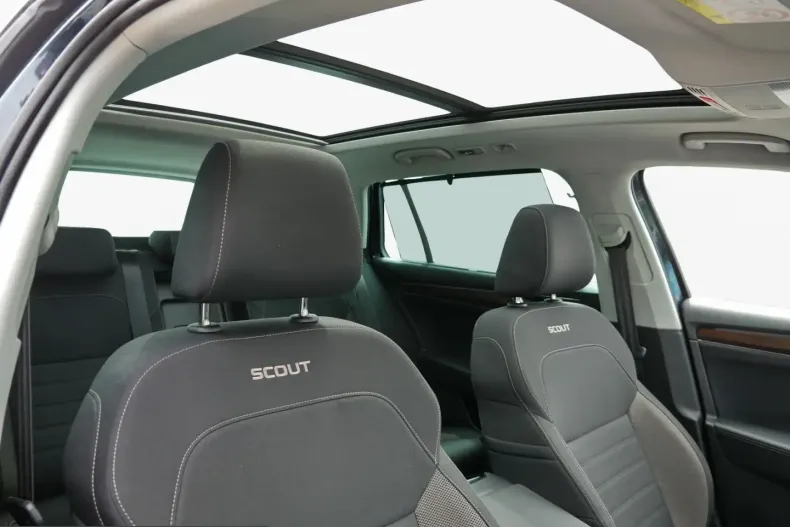 Skoda Superb din 2022 cu 81.298 km - oferta SKO241886 - foto 10