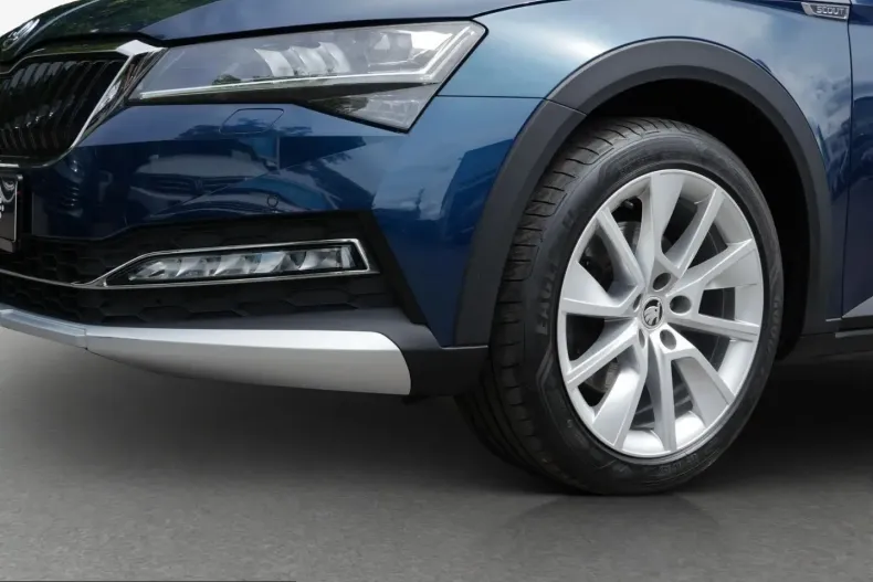 Skoda Superb din 2022 cu 81.298 km - oferta SKO241886 - foto 13
