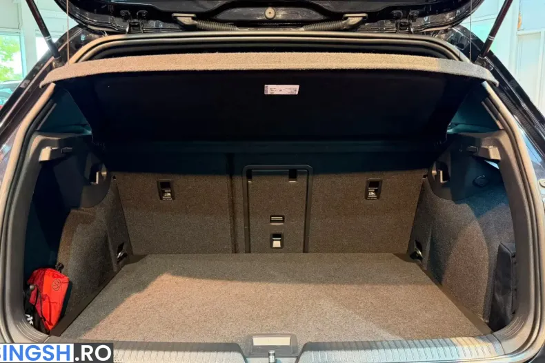 Volkswagen Golf din 2023 cu 60.215 km - oferta VOL241887 - foto 21