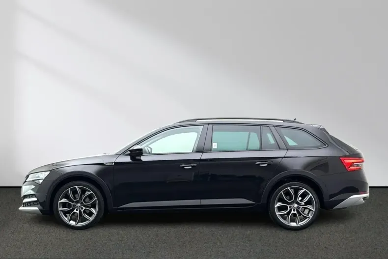 Skoda Superb din 2023 cu 80.565 km - oferta SKO241888 - foto 3
