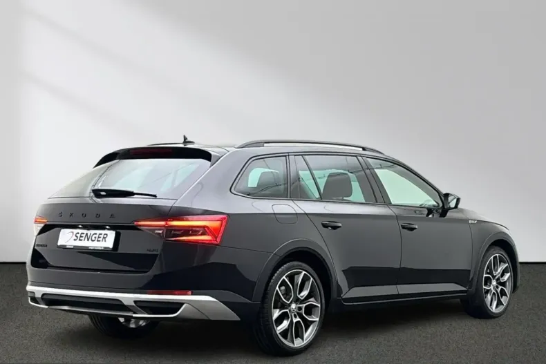 Skoda Superb din 2023 cu 80.565 km - oferta SKO241888 - foto 4