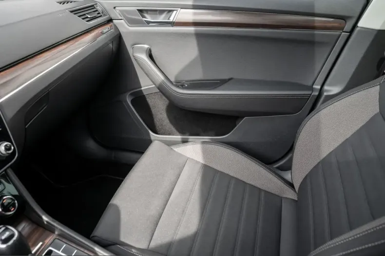 Skoda Superb din 2022 cu 64.950 km - oferta SKO241890 - foto 20