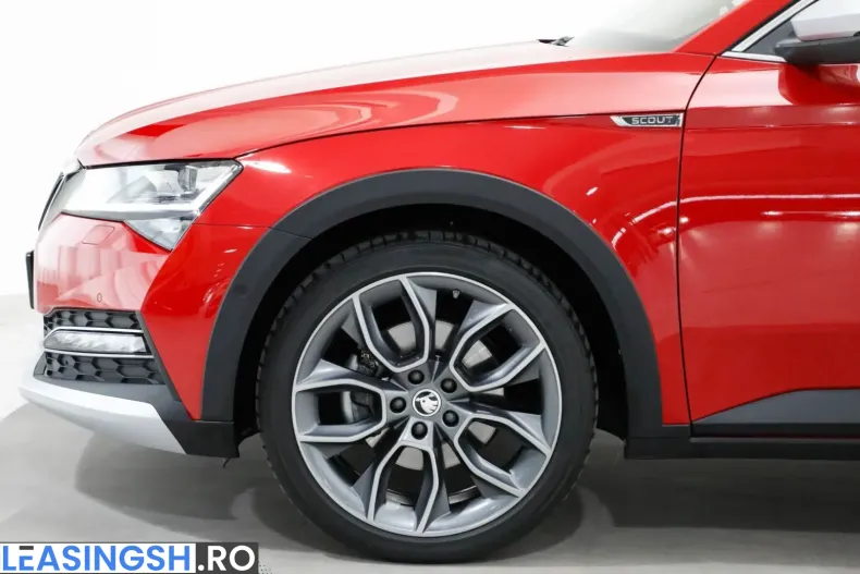 Skoda Superb din 2022 cu 42.500 km - oferta SKO241895 - foto 9