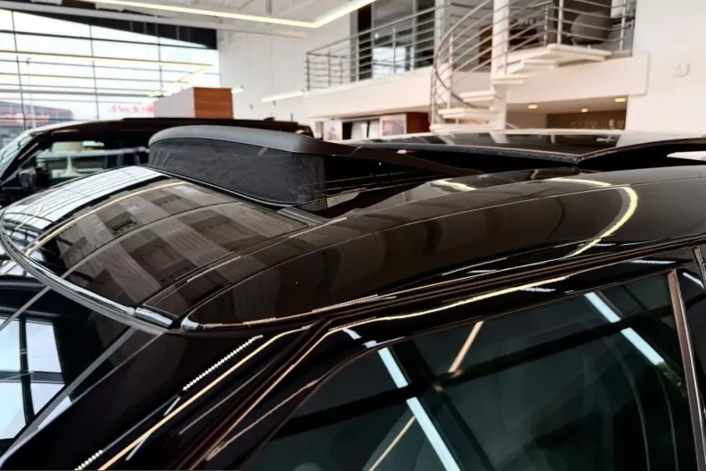 Land Rover Range Rover Velar din 2023 cu 14.837 km - oferta LAN241903 - foto 19