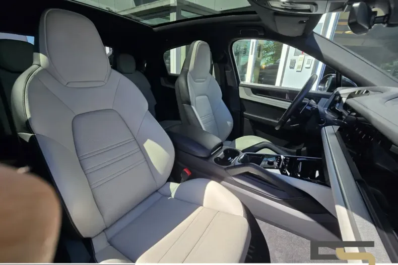 Porsche Cayenne din 2023 cu 77.498 km - oferta POR241905 - foto 15