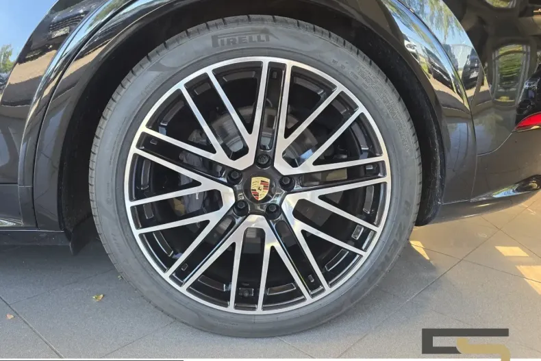 Porsche Cayenne din 2023 cu 77.498 km - oferta POR241905 - foto 25