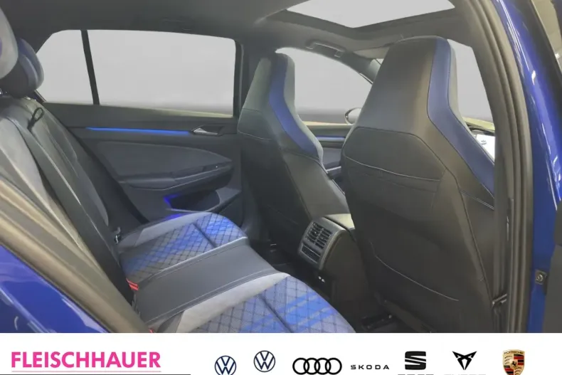 Volkswagen Golf din 2023 cu 29.485 km - oferta VOL241908 - foto 19