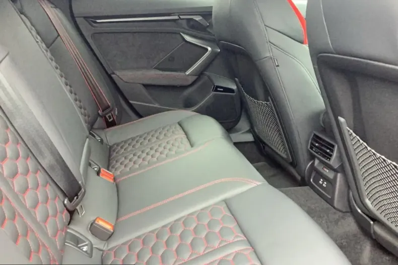 Audi RS3 din 2025 cu 8.250 km - oferta AUD241910 - foto 12