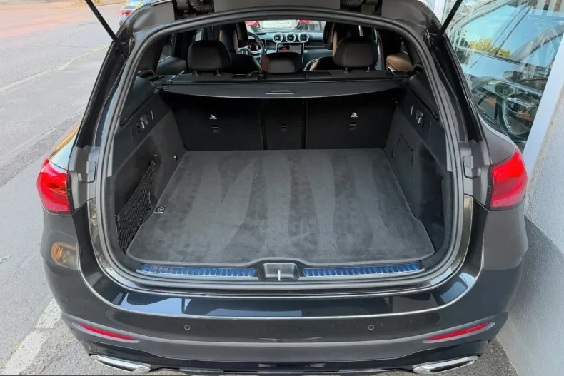 Mercedes-Benz GLC 300 (Clasa GLC) din 2025 cu 21.989 km - oferta MER241912 - foto 14