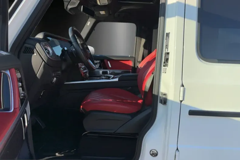 Mercedes-Benz G 400 (Clasa G) din 2022 cu 11.945 km - oferta MER241918 - foto 7