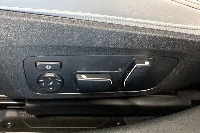 BMW M3 (Seria 3) din 2025 cu 17.719 km - oferta BMW241923 - foto 18