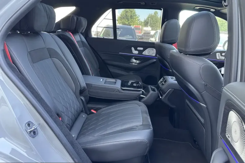 Mercedes-Benz GLE 63 AMG (Clasa GLE) din 2024 cu 15.000 km - oferta MER241933 - foto 16