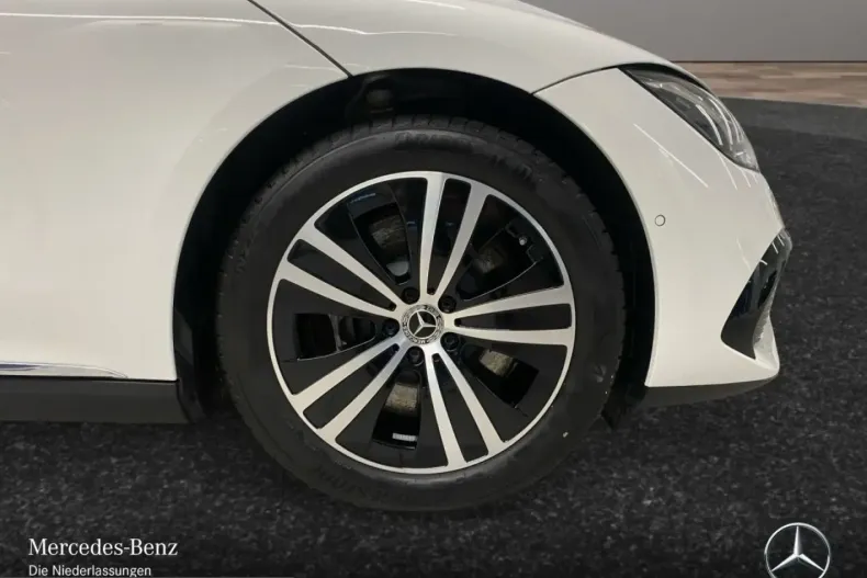 Mercedes-Benz EQE (Clasa E) din 2025 cu 18.005 km - oferta MER241941 - foto 5