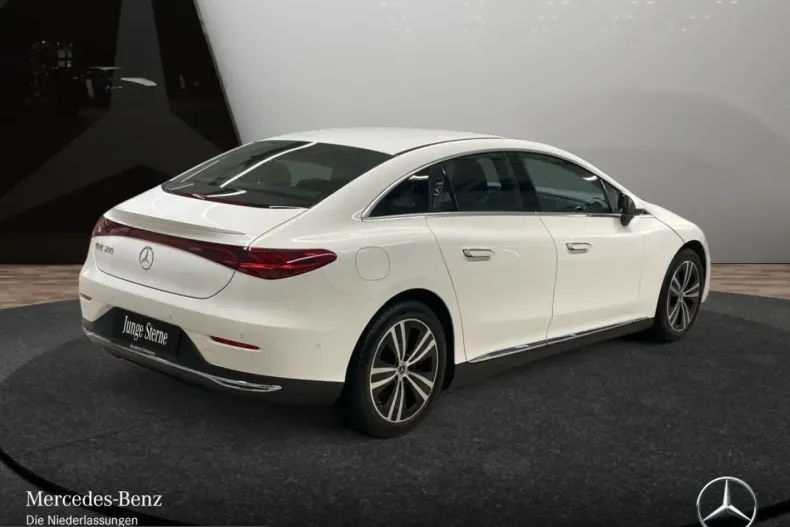 Mercedes-Benz EQE (Clasa E) din 2025 cu 18.005 km - oferta MER241941 - foto 6