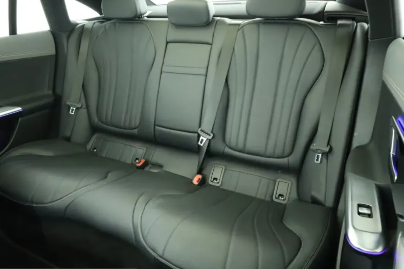 Mercedes-Benz EQE (Clasa E) din 2022 cu 46.856 km - oferta MER241942 - foto 19