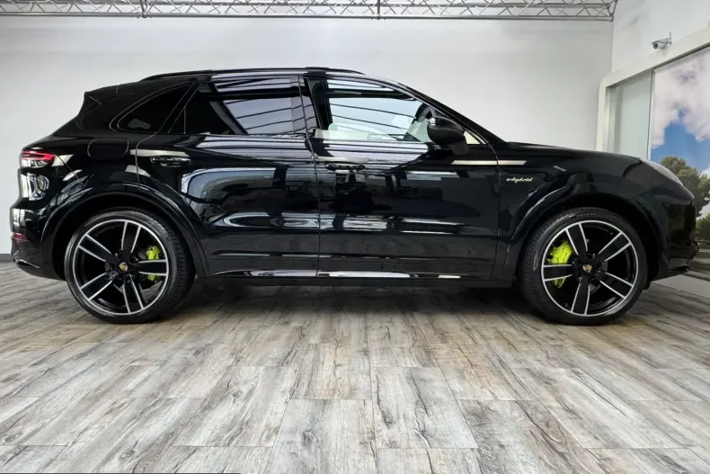 Porsche Cayenne din 2023 cu 41.000 km - oferta POR241950 - foto 4