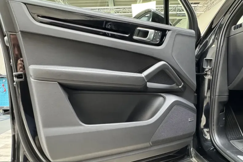 Porsche Cayenne din 2023 cu 41.000 km - oferta POR241950 - foto 17