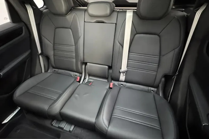 Porsche Cayenne din 2023 cu 41.000 km - oferta POR241950 - foto 18