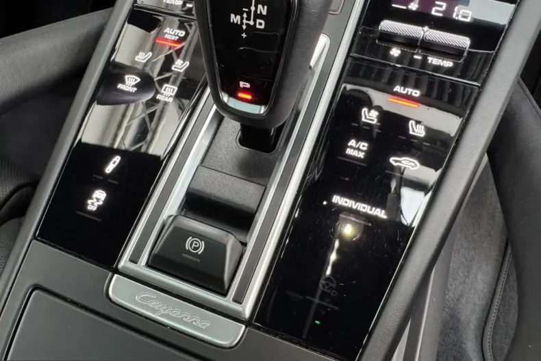 Porsche Cayenne din 2023 cu 41.000 km - oferta POR241950 - foto 31