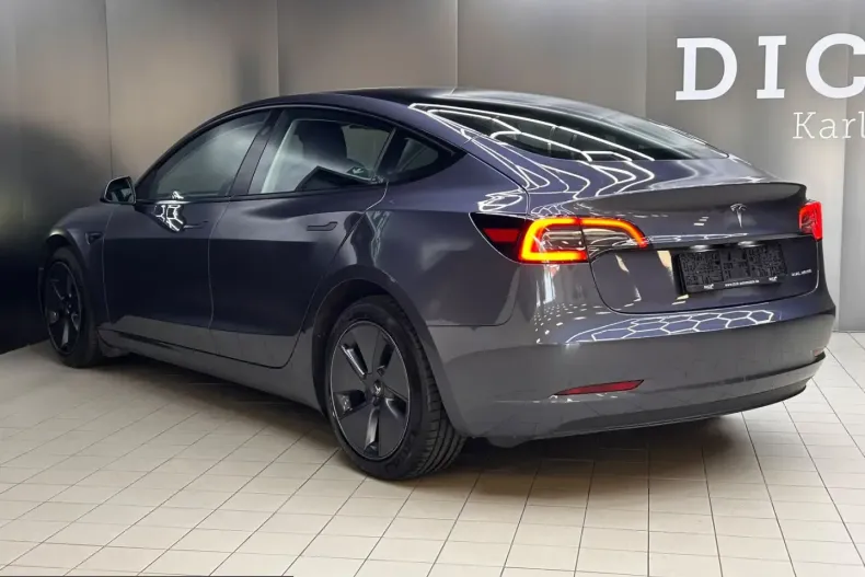 Tesla Model 3 din 2023 cu 49.788 km - oferta TES241953 - foto 4