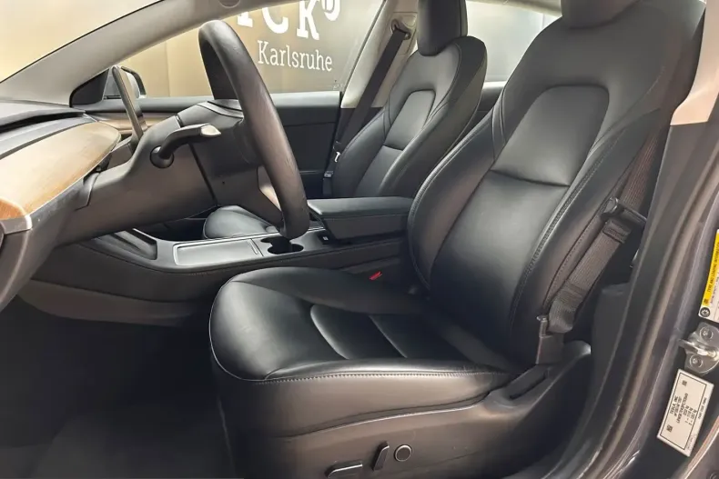 Tesla Model 3 din 2023 cu 49.788 km - oferta TES241953 - foto 7
