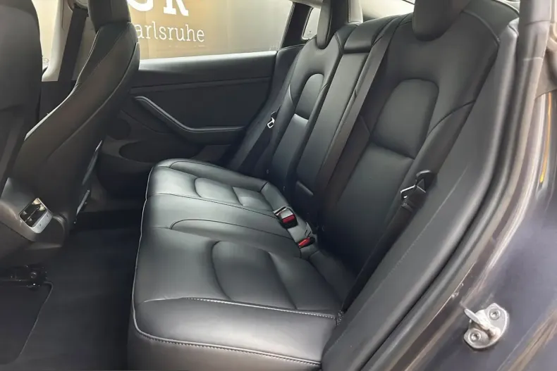 Tesla Model 3 din 2023 cu 49.788 km - oferta TES241953 - foto 9