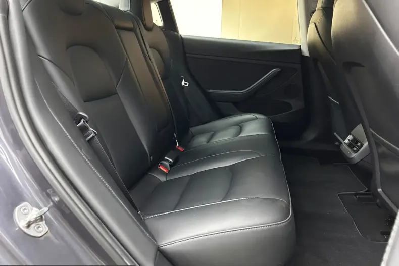 Tesla Model 3 din 2023 cu 49.788 km - oferta TES241953 - foto 10