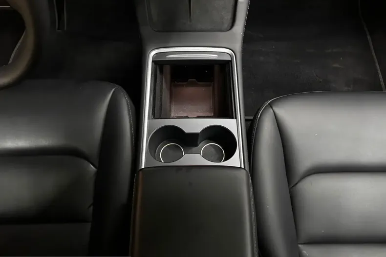 Tesla Model 3 din 2023 cu 49.788 km - oferta TES241953 - foto 20