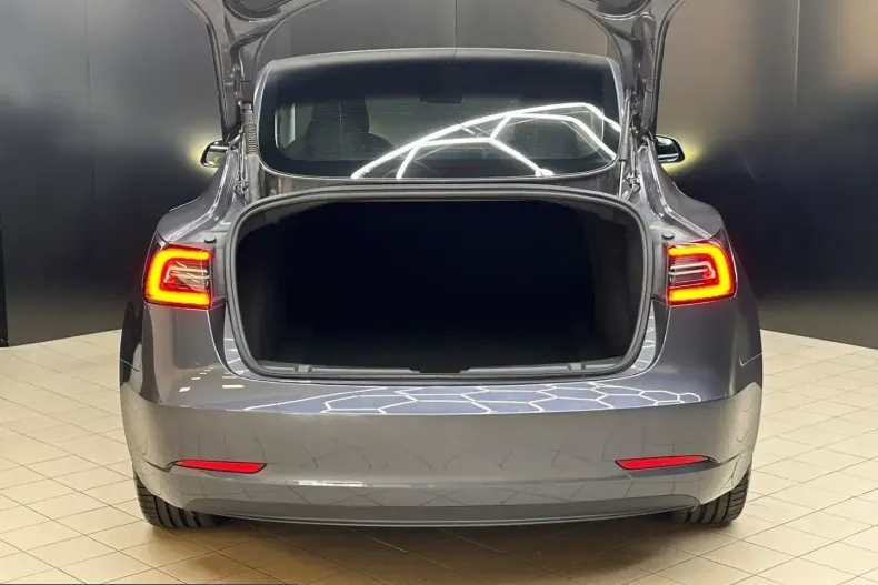 Tesla Model 3 din 2023 cu 49.788 km - oferta TES241953 - foto 24