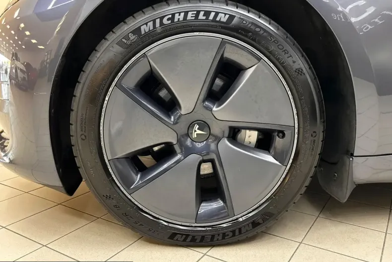 Tesla Model 3 din 2023 cu 49.788 km - oferta TES241953 - foto 25