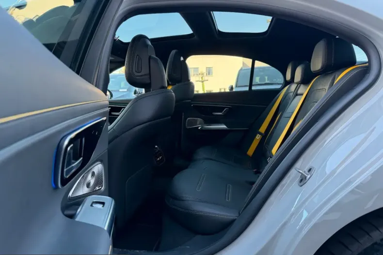 Mercedes-Benz E 53 AMG (Clasa E) din 2024 cu 25.000 km - oferta MER241957 - foto 9