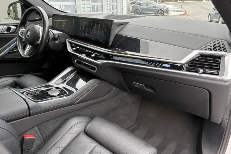 BMW X6 (Seria X) din 2024 cu 52.150 km - oferta BMW241959 - foto 17