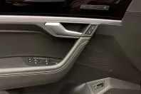 Volkswagen Touareg din 2023 cu 42.338 km - oferta VOL241964 - foto 7