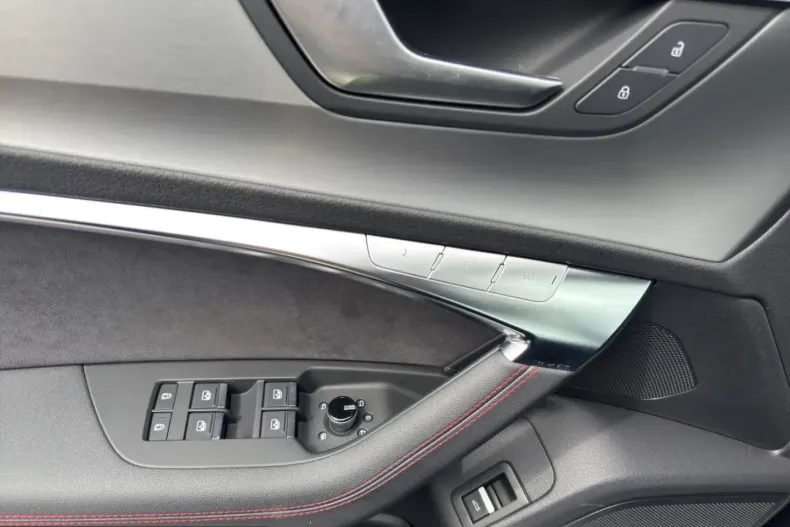 Audi S6 din 2024 cu 9.882 km - oferta AUD241966 - foto 7
