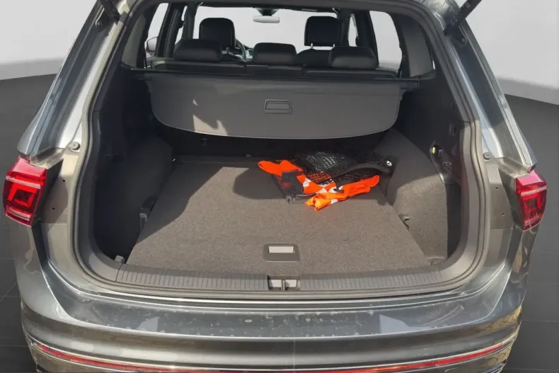 Volkswagen Tiguan Allspace din 2022 cu 58.206 km - oferta VOL241967 - foto 16
