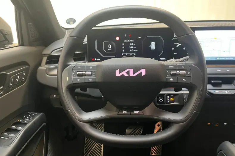 Kia EV9 din 2024 cu 12.418 km - oferta KIA241968 - foto 12