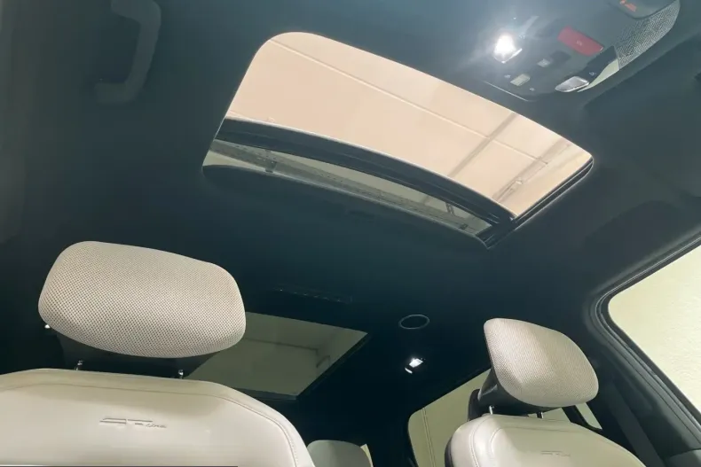 Kia EV9 din 2024 cu 12.418 km - oferta KIA241968 - foto 20
