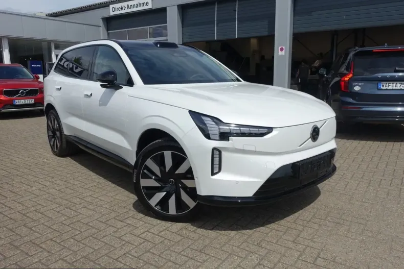 Volvo EX90 din 2025 cu 8.850 km - oferta VOL241971 - foto 5