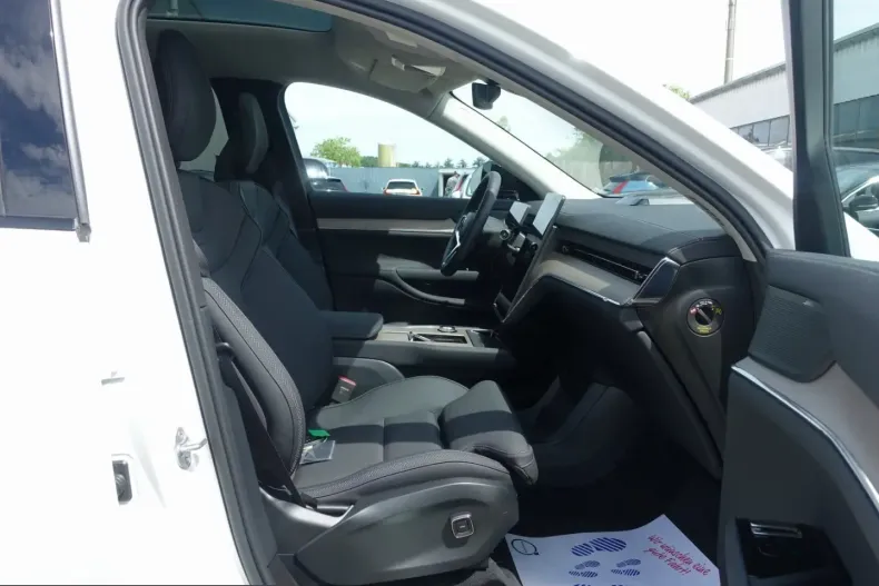 Volvo EX90 din 2025 cu 8.850 km - oferta VOL241971 - foto 10