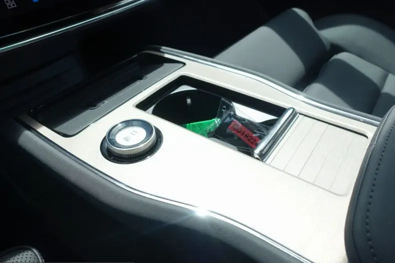 Volvo EX90 din 2025 cu 8.850 km - oferta VOL241971 - foto 16