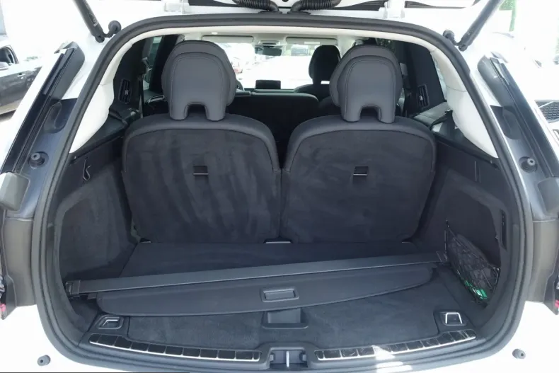 Volvo EX90 din 2025 cu 8.850 km - oferta VOL241971 - foto 26