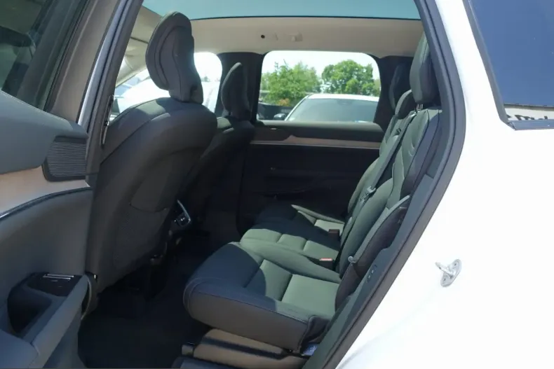 Volvo EX90 din 2025 cu 6.902 km - oferta VOL241973 - foto 9