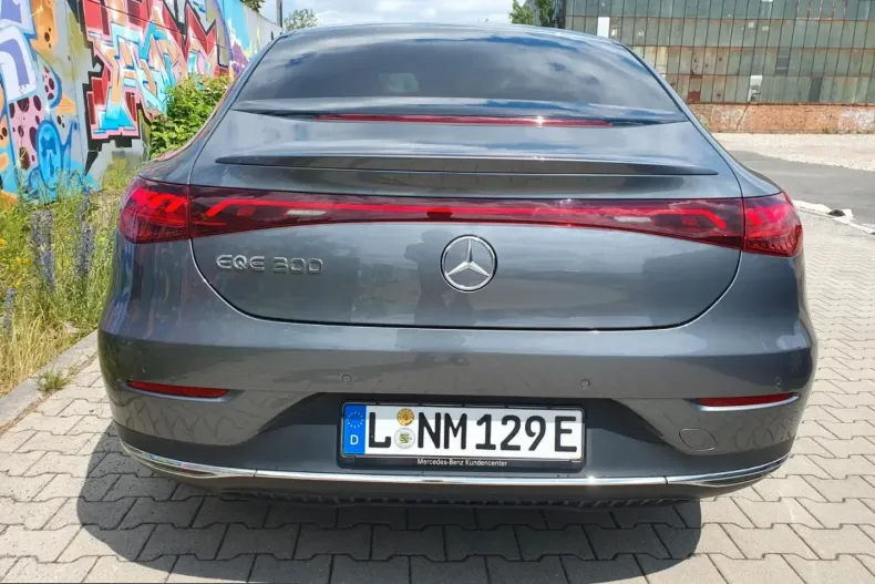 Mercedes-Benz EQE (Clasa E) din 2022 cu 59.000 km - oferta MER241977 - foto 6