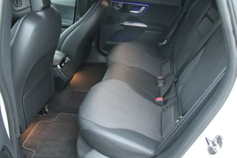 Mercedes-Benz EQE (Clasa E) din 2023 cu 18.900 km - oferta MER241978 - foto 24