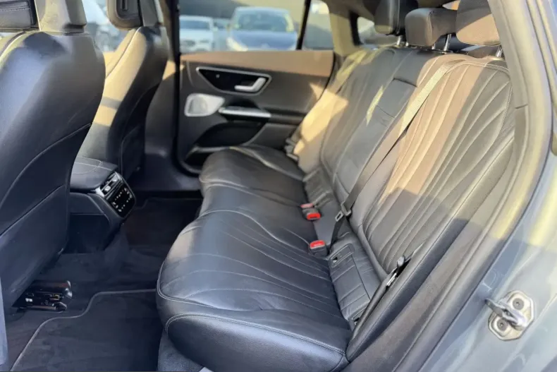 Mercedes-Benz EQE (Clasa E) din 2022 cu 89.000 km - oferta MER241981 - foto 11