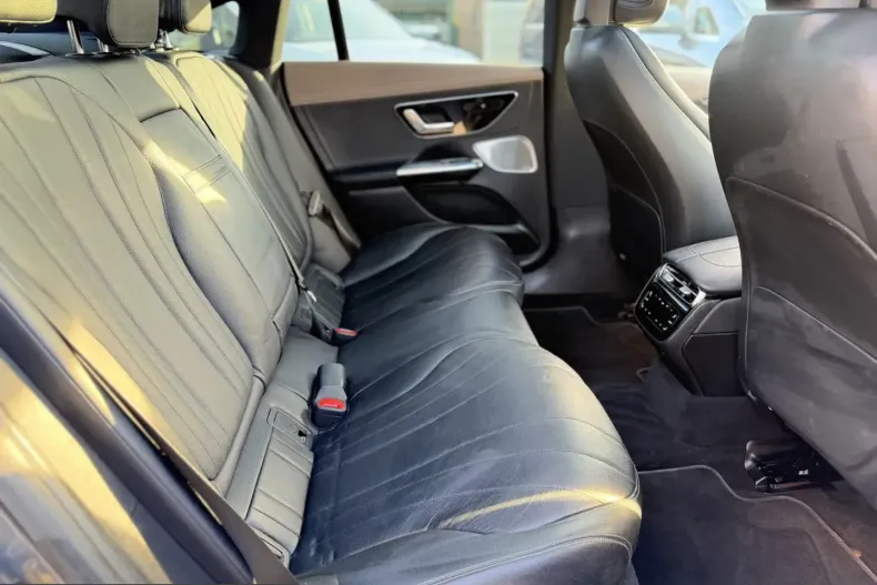 Mercedes-Benz EQE (Clasa E) din 2022 cu 89.000 km - oferta MER241981 - foto 12