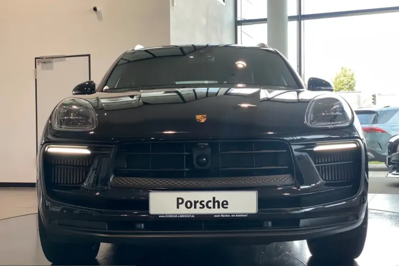Porsche Macan din 2022 cu 64.299 km - oferta POR241986 - foto 3