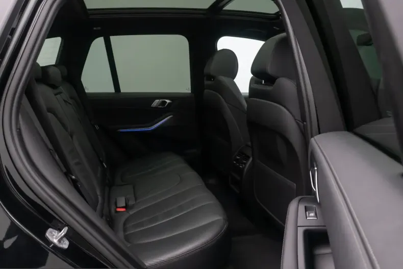 BMW X5 (Seria X) din 2022 cu 83.596 km - oferta BMW241987 - foto 26