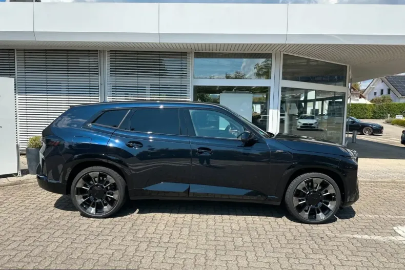 BMW XM (Seria X) din 2023 cu 29.950 km - oferta BMW241988 - foto 2