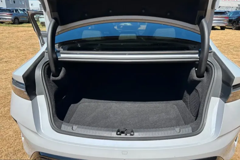 BYD Seal din 2024 cu 25.732 km - oferta BYD241995 - foto 8
